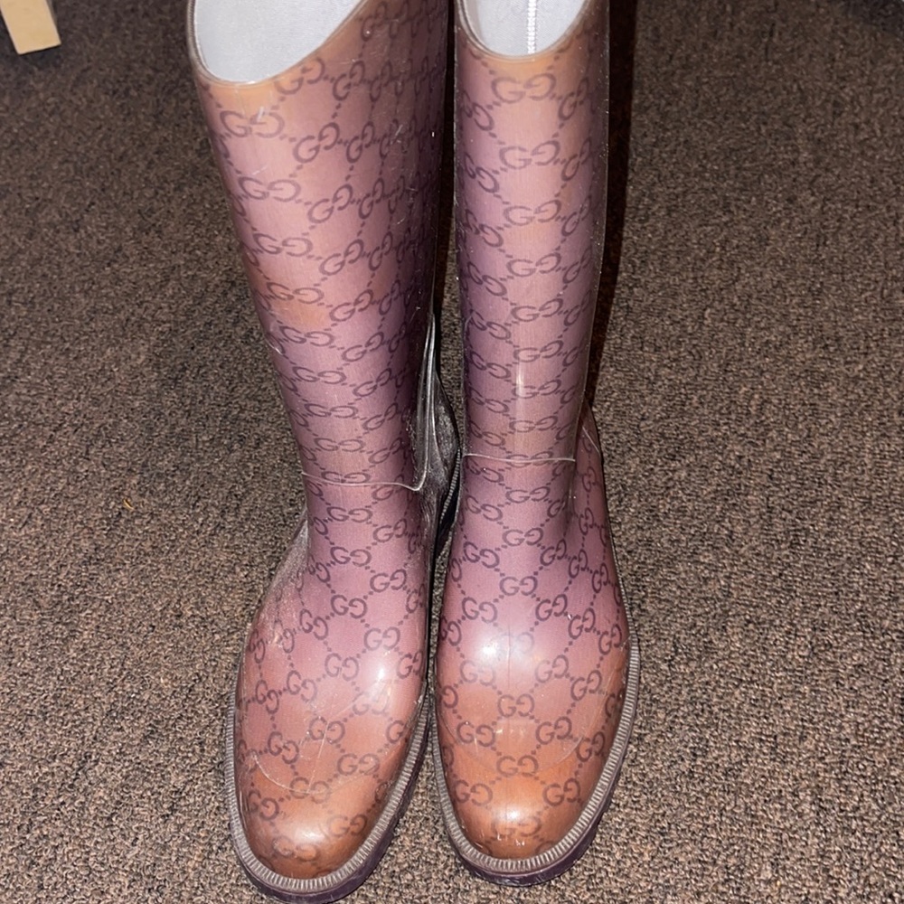Authentic vintage Gucci rain boots